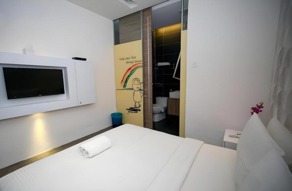 Zoom Inn Boutique Hotel - Danga Bay Johor Bahru Luaran gambar