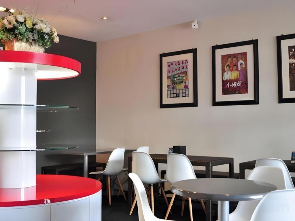 Zoom Inn Boutique Hotel - Danga Bay Johor Bahru Luaran gambar