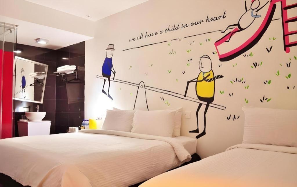 Zoom Inn Boutique Hotel - Danga Bay Johor Bahru Luaran gambar